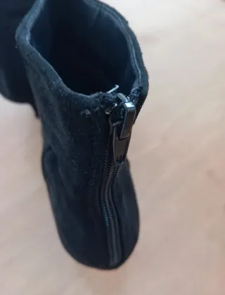 Botines negros tacón