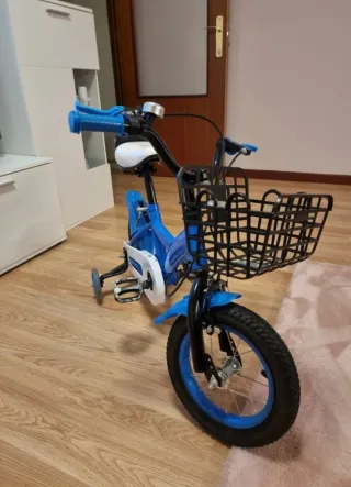 Bicicleta infantil azul
