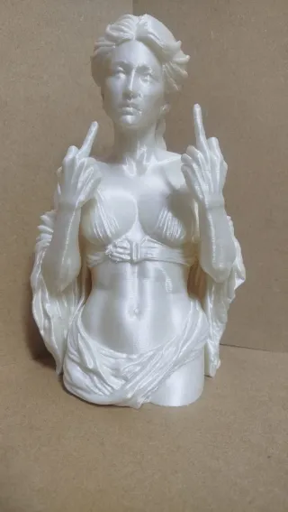 Estátua Vénus Releitura Moderna