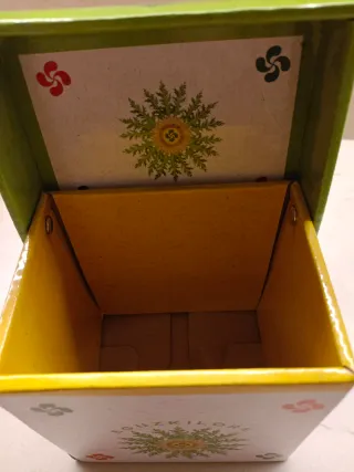 Caja Eguzkilore Decorativa