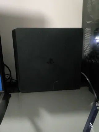 PS4 Slim 1TB Negra