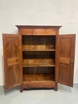 Antiguo armario cerezo restaurado