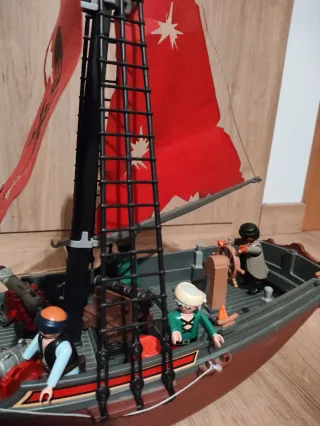 Barco Pirata Playmobil con Muñecos