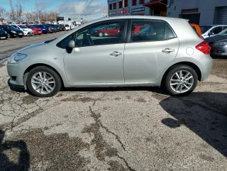 Toyota Auris 2010