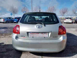 Toyota Auris 2010