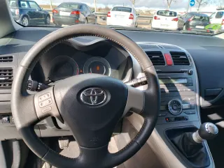 Toyota Auris 2010