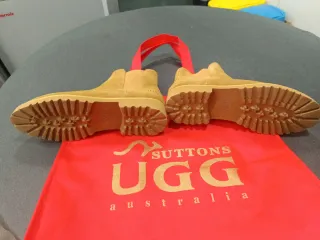 Botas UGG Australia Suede Marrones