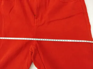 Pantalón vaquero Straight rojo Talla M