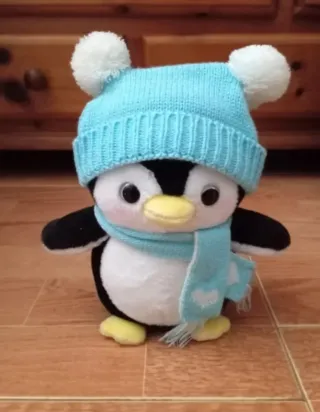 Pingüino de peluche con gorro y bufanda (NUEVO!)