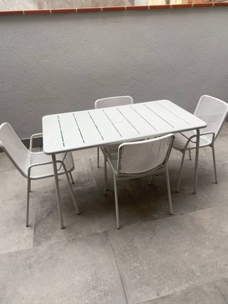 Mesa y 4 Sillas Ikea Torparo