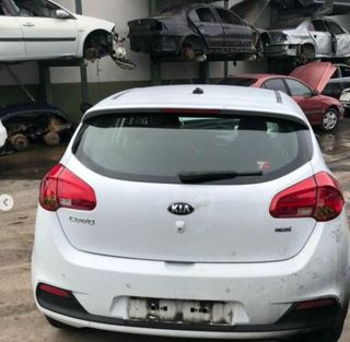 Kia 382205 faro antiniebla izquierdo 92201a2l ceed