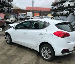 Kia 382205 faro antiniebla izquierdo 92201a2l ceed