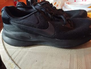 Tenis Nike Talla 43 Negros
