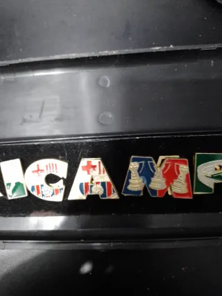 Pins FC Barcelona Tricampeón