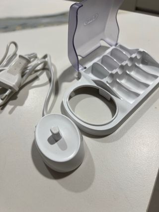 Cargador Oral B con porta cepillos