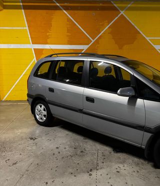 Opel Zafira 2.0 Dti 16v Elegance