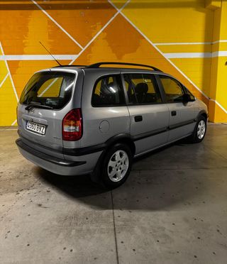 Opel Zafira 2.0 Dti 16v Elegance