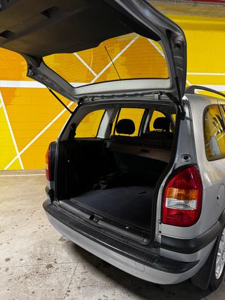 Opel Zafira 2.0 Dti 16v Elegance