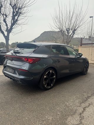 CUPRA León 1.5 eTSI 110kW (150CV) DSG