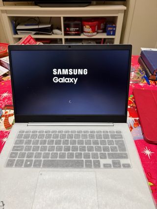 Ordenador portátil Samsung Plata