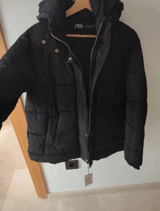 Abrigo acolchado Zara negro mujer