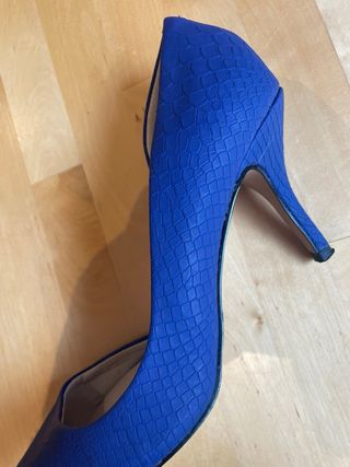 Zapato salón piel azul tacón 9 cm