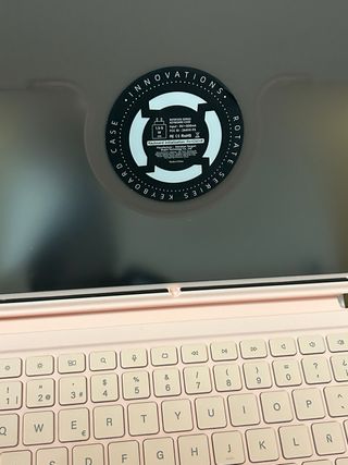 HOU Teclado Giratorio iPad Air 11 (M3/M2) 2025 Ñ