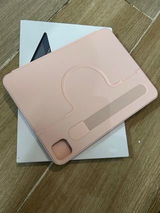 HOU Teclado Giratorio iPad Air 11 (M3/M2) 2025 Ñ