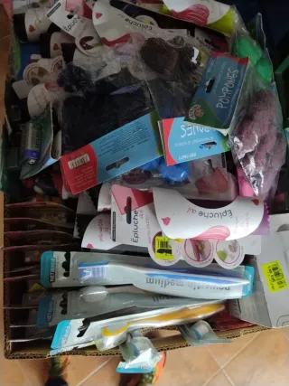 Lote 1200 artículos mercadillo