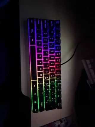 Teclado Isy 60% Negro