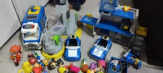 Lote de figuras y vehículos Pinypon