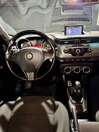 ALFA ROMEO Giulietta 2.0 JTDm 140cv Distinctive