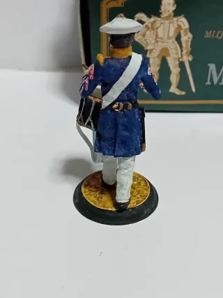 Figuras de plomo militar tambor carlista