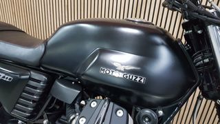 MOTO GUZZI V7 II STONE LIMITADA A2