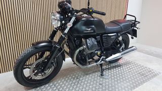 MOTO GUZZI V7 II STONE LIMITADA A2