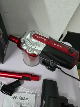 Aspirador Escoba Ariete 2 en 1 600W