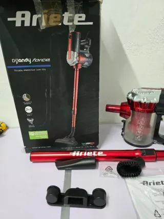 Aspirador Escoba Ariete 2 en 1 600W
