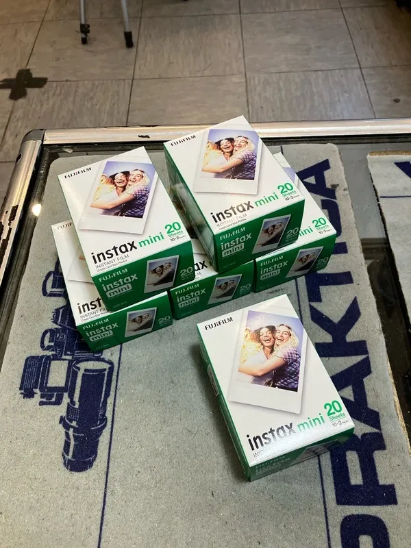 6 Paquetes Película Instantánea Instax Mini