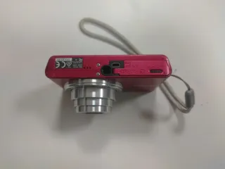 Cámara Sony Cyber-shot DSC-W830 Roja