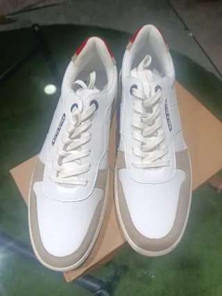 Zapatillas Polo Club Blancas y Beige