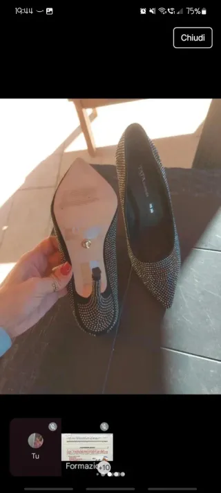 Décolleté con strass