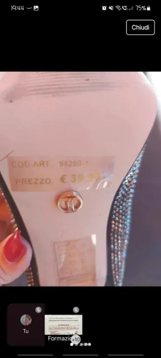 Décolleté con strass