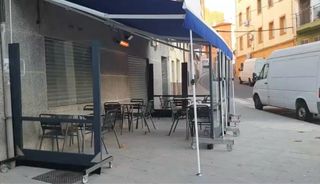Mamparas móviles para terraza de bar o restaurante