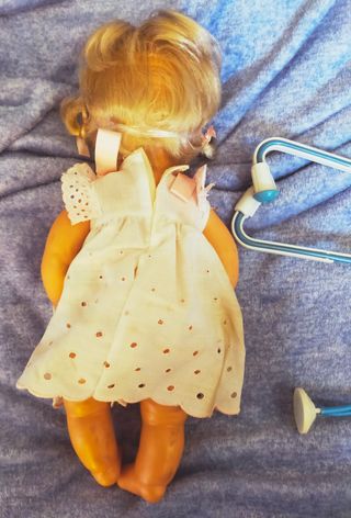 2 Muñecas NENUCO de Famosa con accesorios de 1977