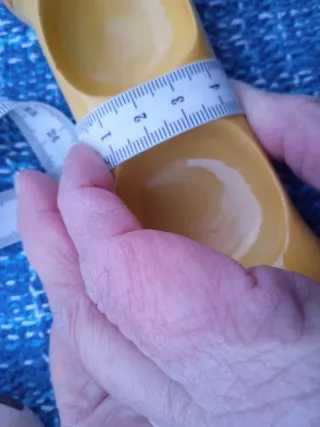 Set divertente di sale e pepe in ceramica con base a forma di osso e cani