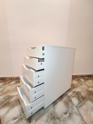 Cajonera Blanca Ikea ALEX. Muy buen estado.