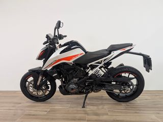 KTM DUKE 390 2022