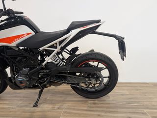 KTM DUKE 390 2022