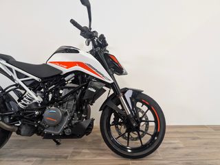 KTM DUKE 390 2022