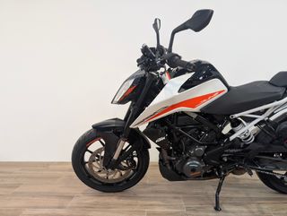 KTM DUKE 390 2022